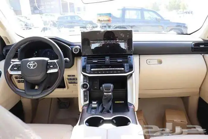 تويوتا لاندكروزر GXR4 بنزين 2025 سعودي بالكاش والاقساط 25