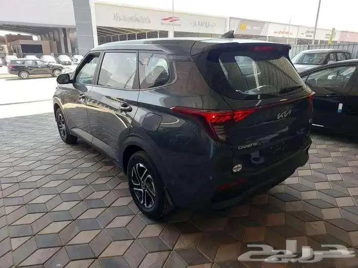 كيا كارينز 2025 قير اوتماتيك بنزين 11