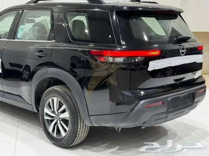 نيسان باثفندر 2024 ستاندر دبل 7 مقاعد 4