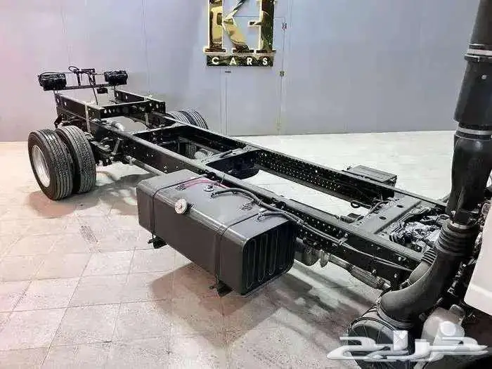 ايسوزو دينا 2025 متوفر جميع الاحجام للشركات تمويل 10