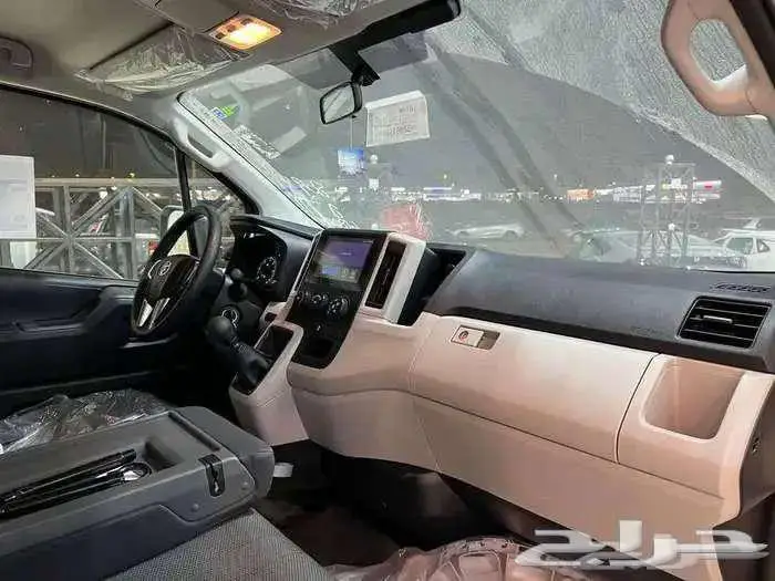 باص هايس بضاعه سقف عادي2025 ديزل 8