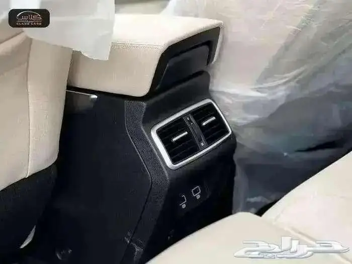 رينو ميجان فل 2023- 62100ريال شامل الضريبة 12
