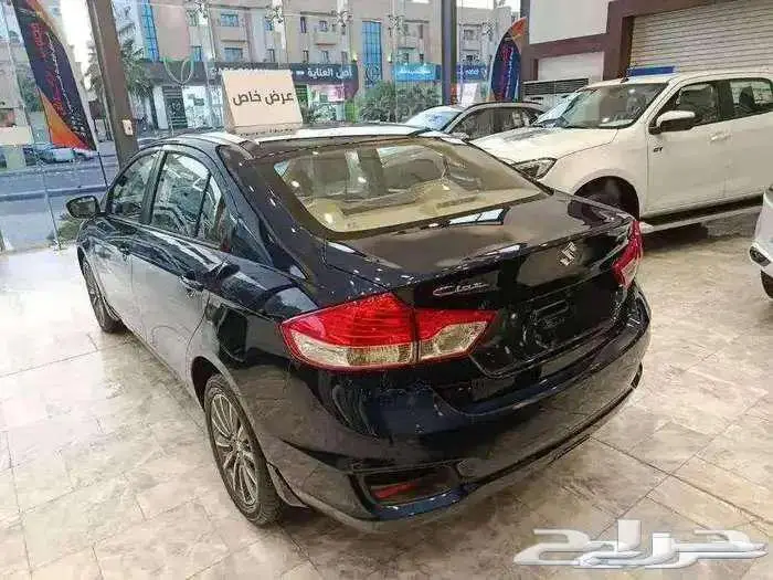 سوزوكي سياز ستاندر 2025 1