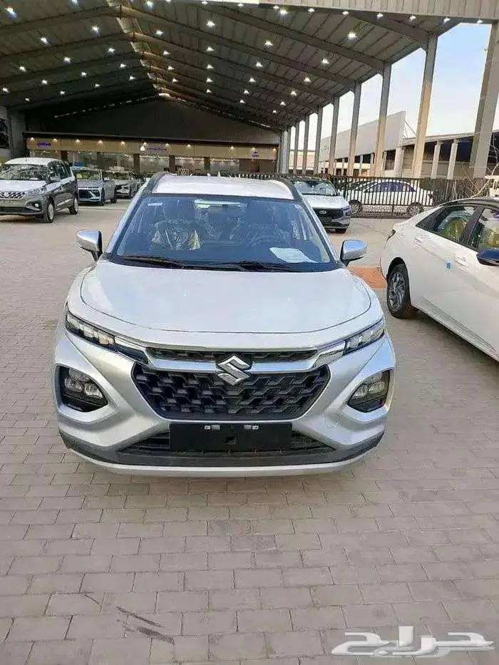 سوزوكي فرونكس 2025 4