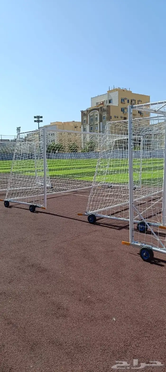 ارضيات وتجهيز ملاعب 7