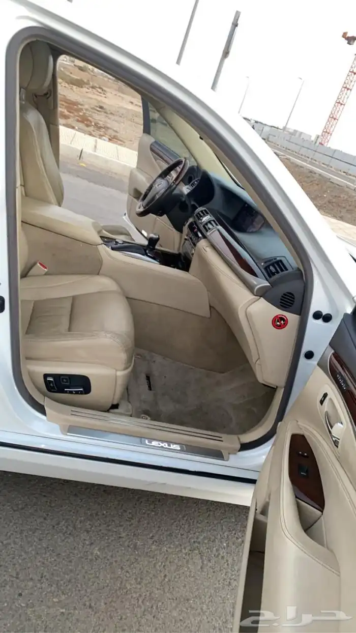 لكزاس سيدان 2015 7