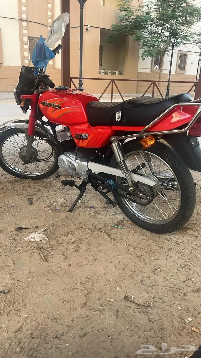دباب AX100 2