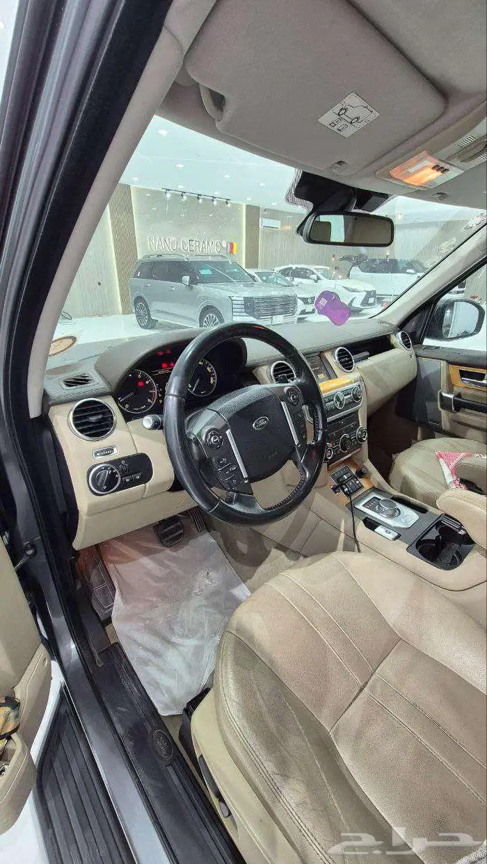 جيب لاند روفر LR4 11