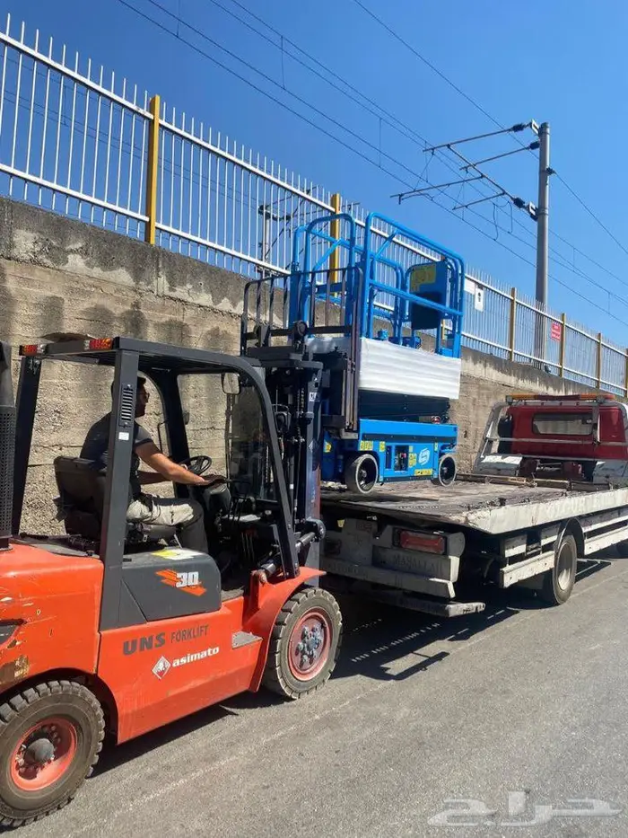 تاجير رافعات سقالات كهربائيه سيزرات لفت مان لفت كرينات 3