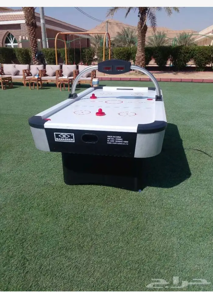 لتأجير العاب الكرنفال والنطيطات والزحاليق الهوائيه 6