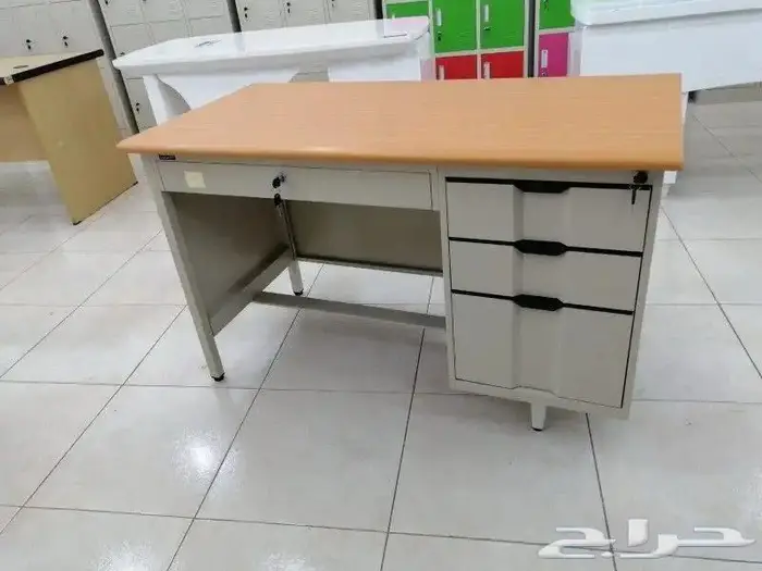 مكاتب حديد مقاس 120 و 140سم وفي توصيل نفسو يوم طلب 1