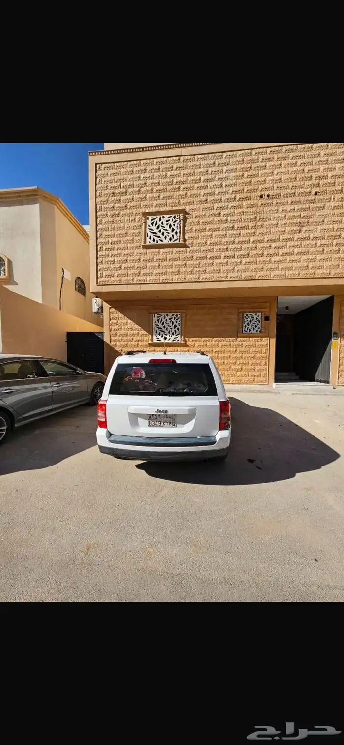 جيب باترويوت 2400سي سي 4سلندر موفره جدا للبنزين دفع رباعي 6
