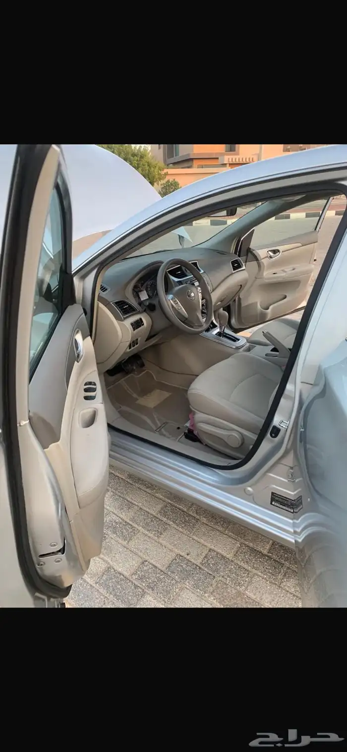 للبيع نيسان سنترا بحالة الوكالة 2019 6