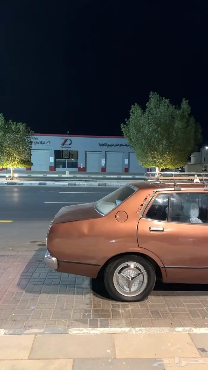 180p نيسان كلاسيك للبيع قعيه 2