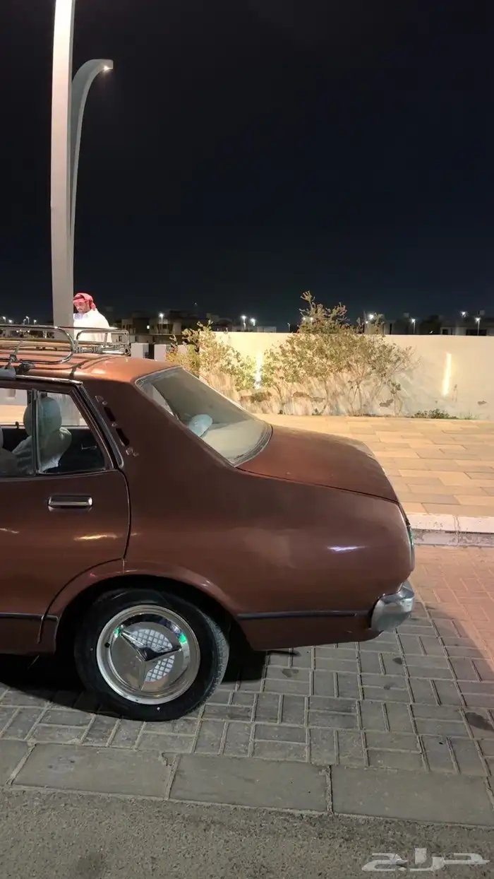 180p نيسان كلاسيك للبيع قعيه 4