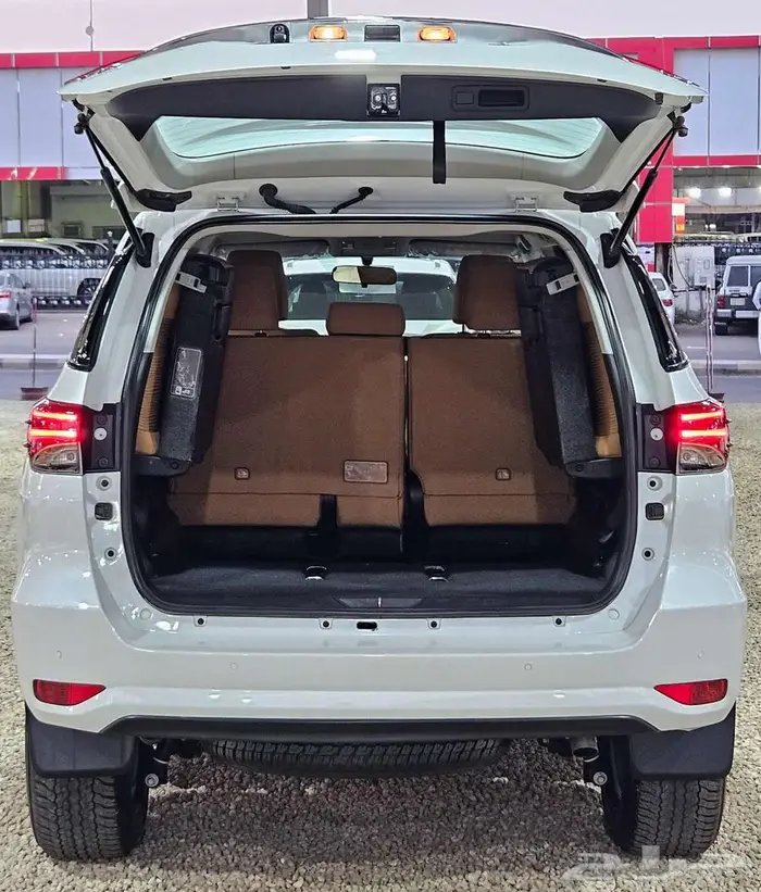 تويوتا فورتشنر 2023..VX.1 56