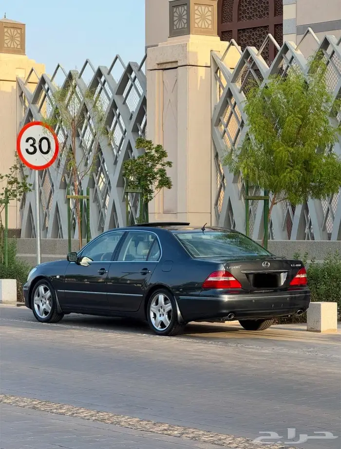 لكزس LS430 سعودي 2004 مخزن ممشى قليل 8