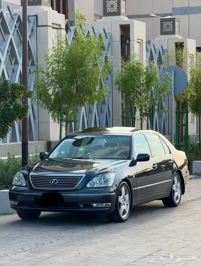 لكزس LS430 سعودي 2004 مخزن ممشى قليل 3