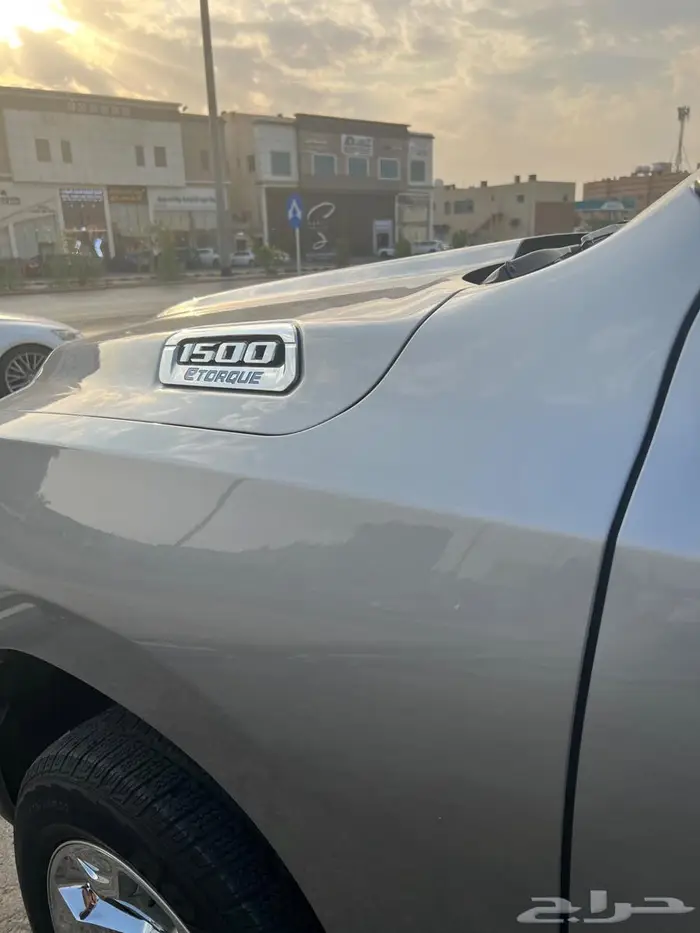 دودج رام بق هورن 1500 سبورت 16