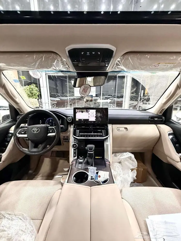 تويوتا لاندكرورز GXR L4 بنزين سعودي 2025 كاش وبنوك 22