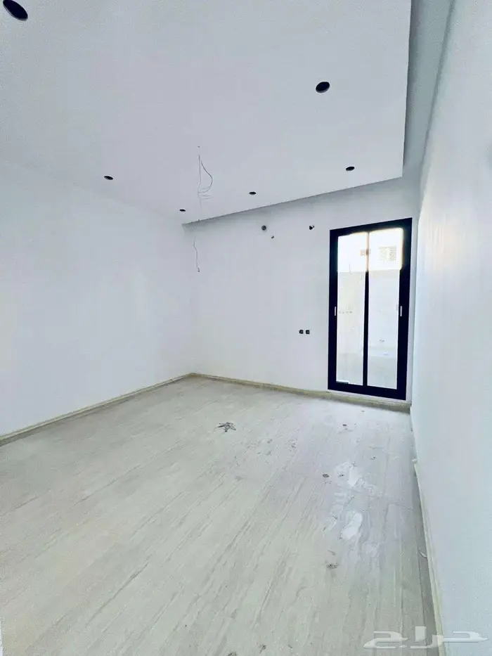 عمارة سكنية للبيع بمخطط الملك فهد 6
