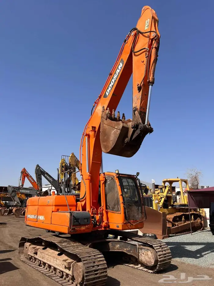 بوكلين دوسان 225 موديل 2014 معرض رواد المعدات 1