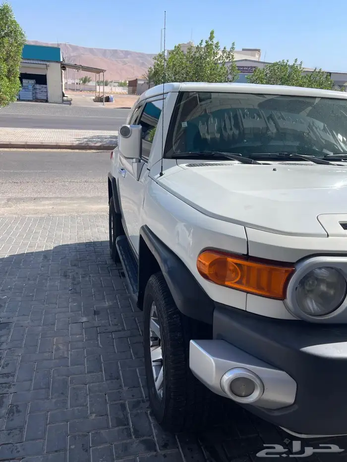 تايوتا اف جي 2014 3