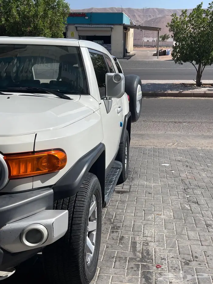 تايوتا اف جي 2014 6