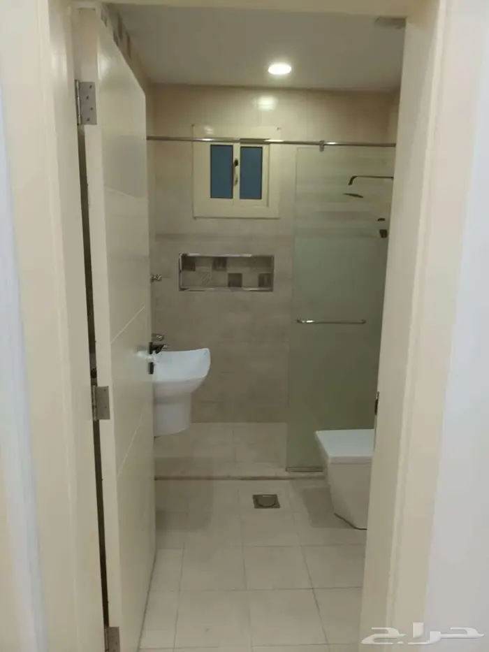 شقة عوائل للايجار حي الصفا مكيفات راكبة 16