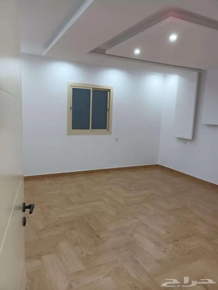 شقة عوائل للايجار حي الصفا مكيفات راكبة 1