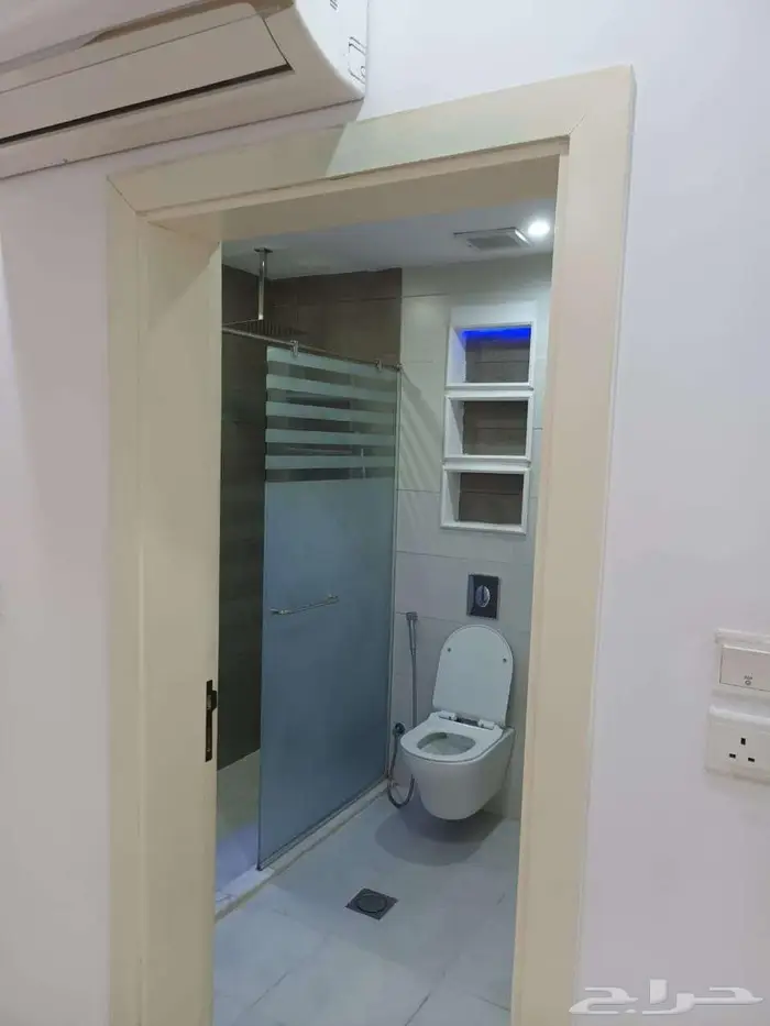 شقة عوائل للايجار حي الصفا مكيفات راكبة 10