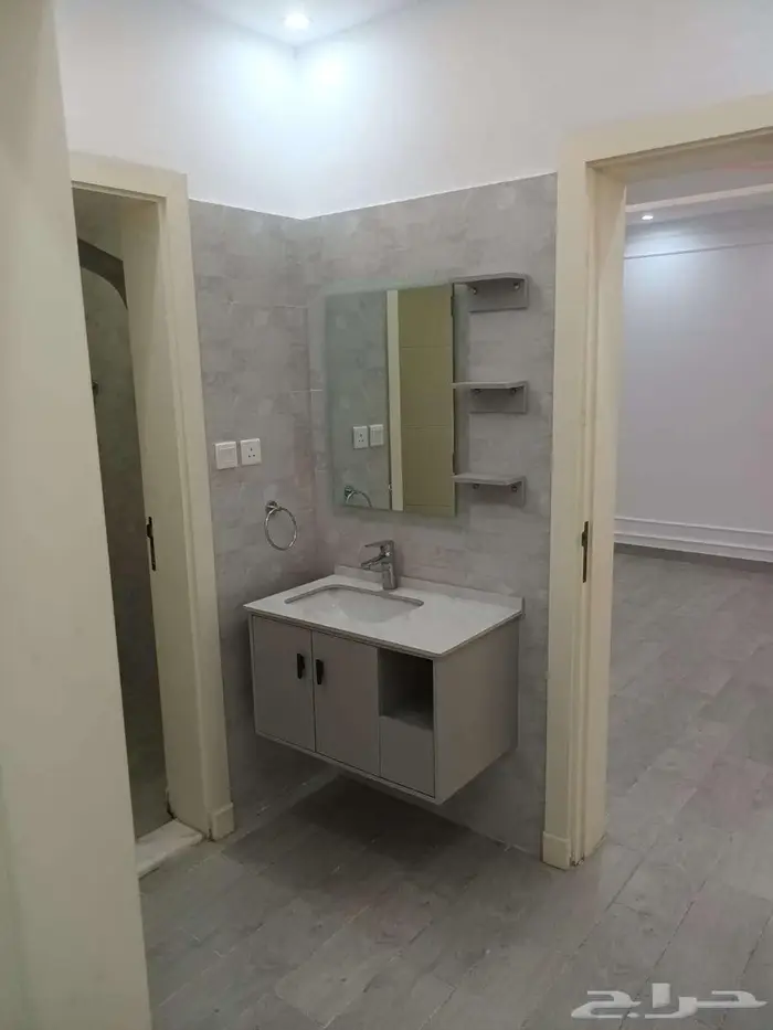 شقة عوائل للايجار حي الصفا مكيفات راكبة 11
