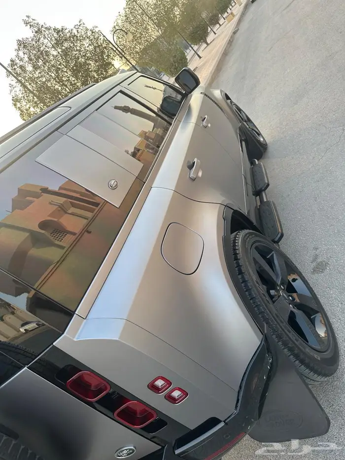 ديفندر 8
