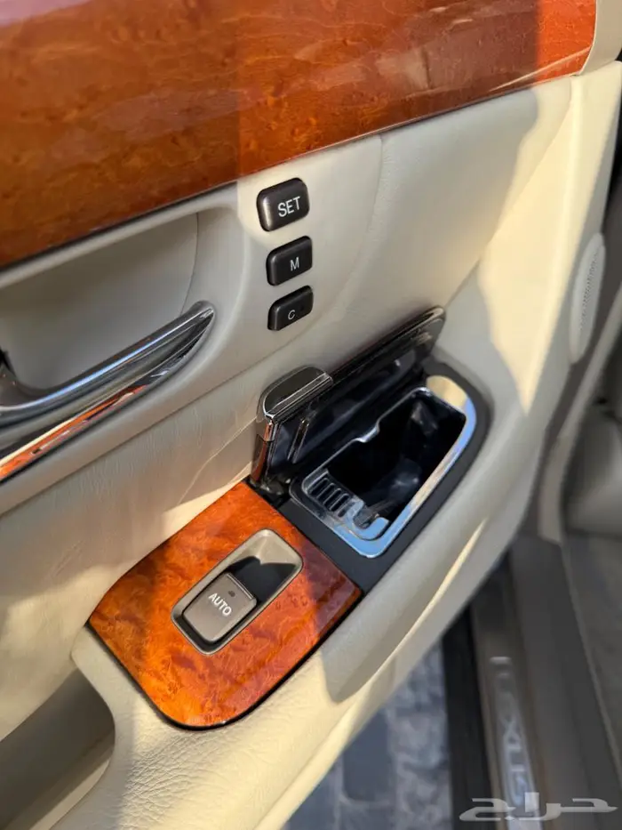 لكزس LS430 سعودي 2004 مخزن ممشى قليل 30