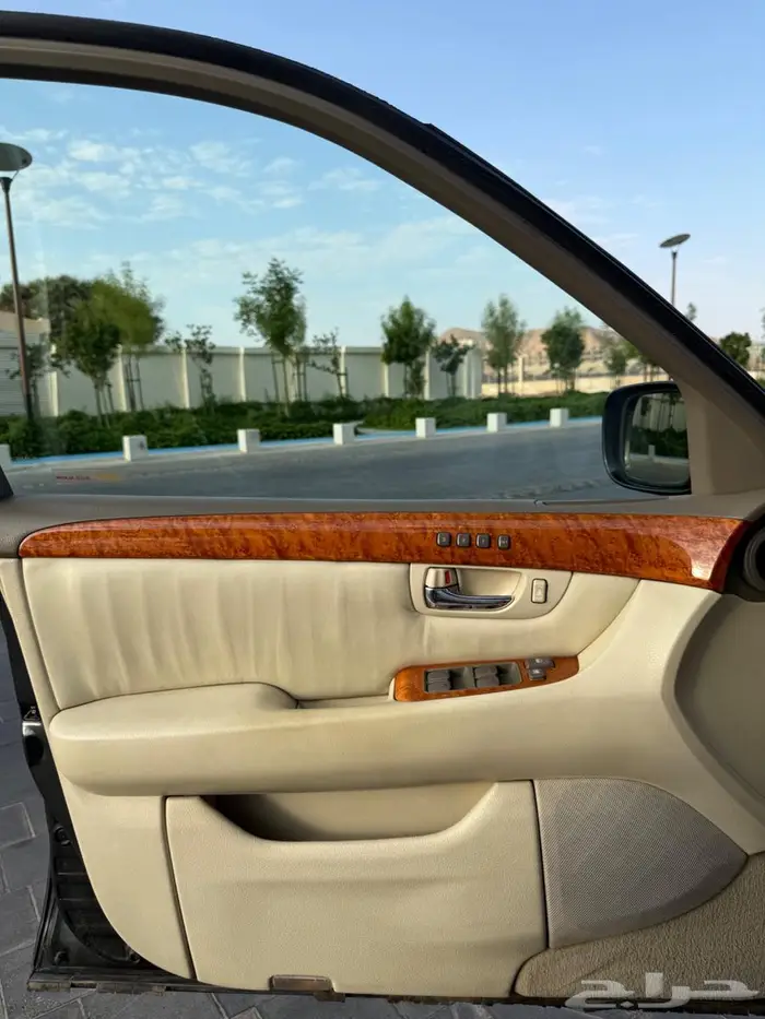 لكزس LS430 سعودي 2004 مخزن ممشى قليل 45