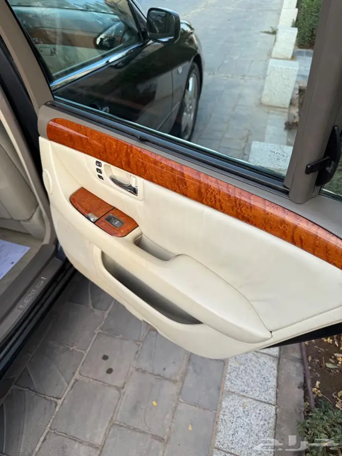 لكزس LS430 سعودي 2004 مخزن ممشى قليل 57