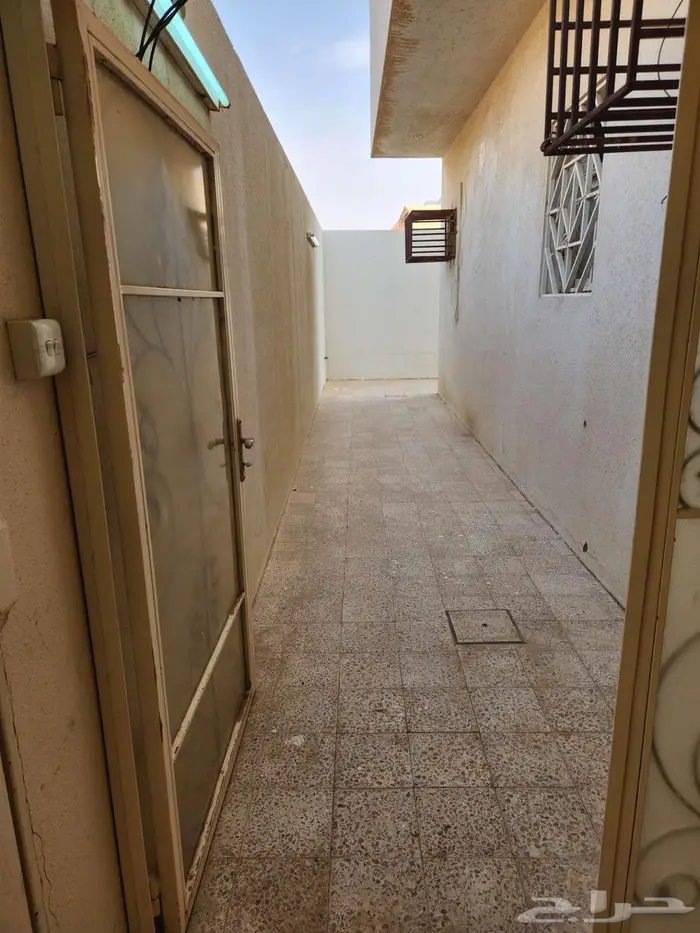 للايجار شقه ظهرة البديعة 6