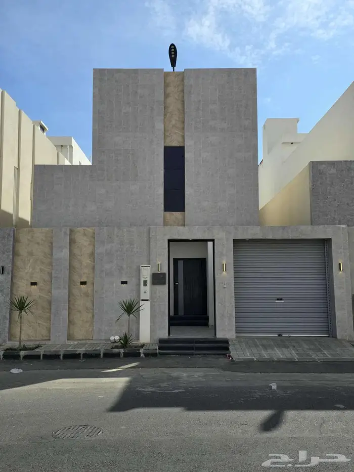فيلا فاخرة للبيع بحي الضيافة - مخطط الإسكان - خميس مشيط 1