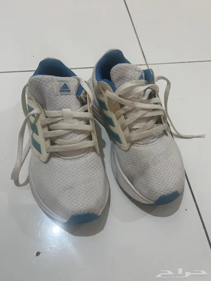 حذاء اديداس 1