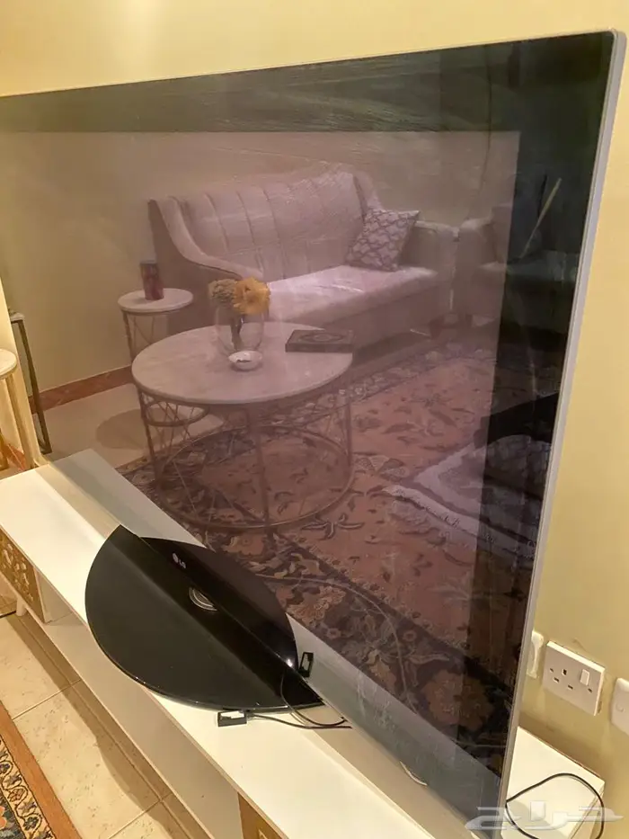 تلفزيون LG نظيف وشغال سليم بالكامل 0