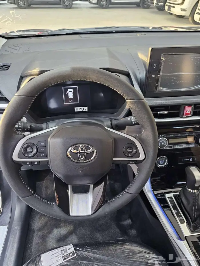 تويوتا فيلوز GLX 2025 24