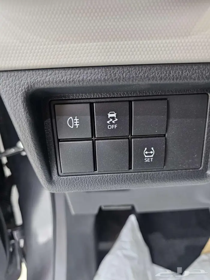 تويوتا فيلوز GLX 2025 25