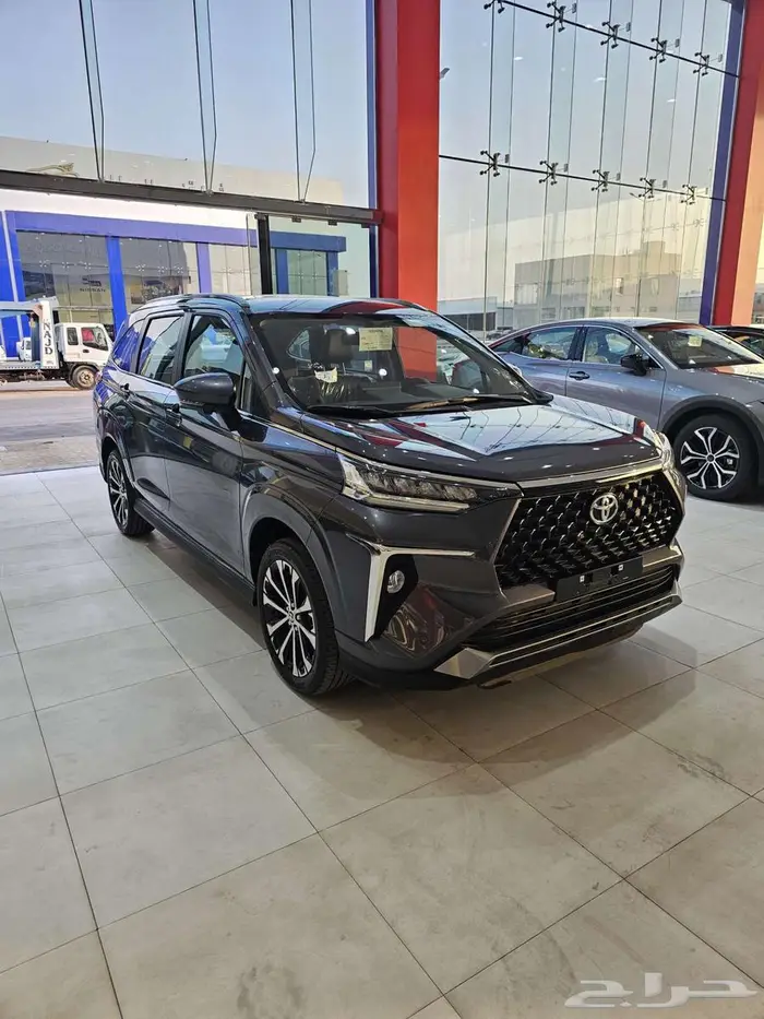 تويوتا فيلوز GLX 2025 0