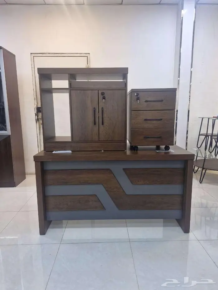 مكاتب إدارية فاخرة.. لأناقة العمل بقياسات متعددة 2