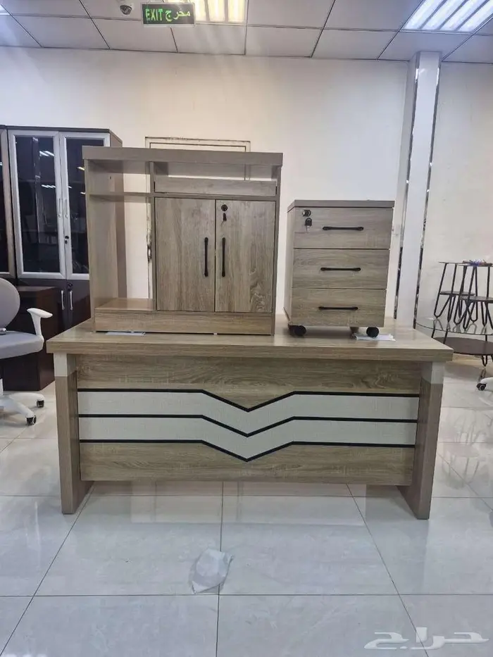 مكاتب إدارية فاخرة.. لأناقة العمل بقياسات متعددة 3