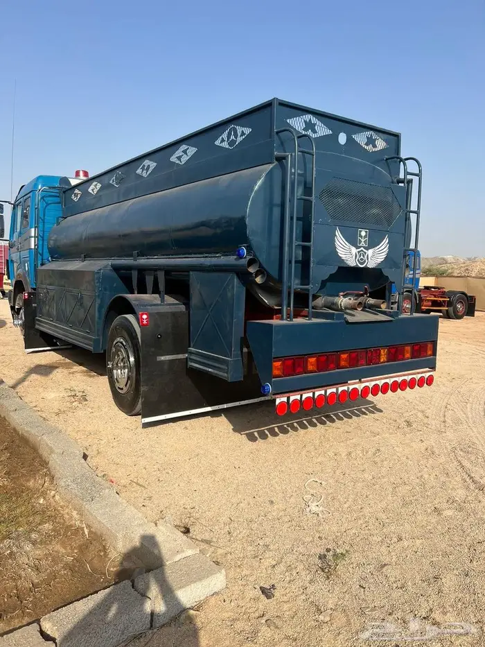 للبيع البي وايت كفووو 85 0