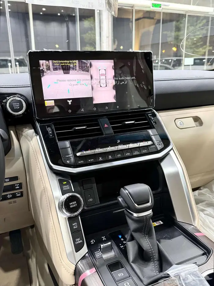 تويوتا لاندكرورز GXR L4 بنزين سعودي 2025 كاش وبنوك 19