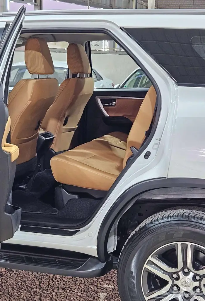 تويوتا فورتشنر 2023..VX.1 49