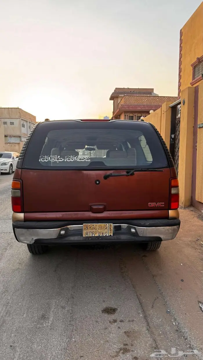 GMC سوبربان موديل 2000 6