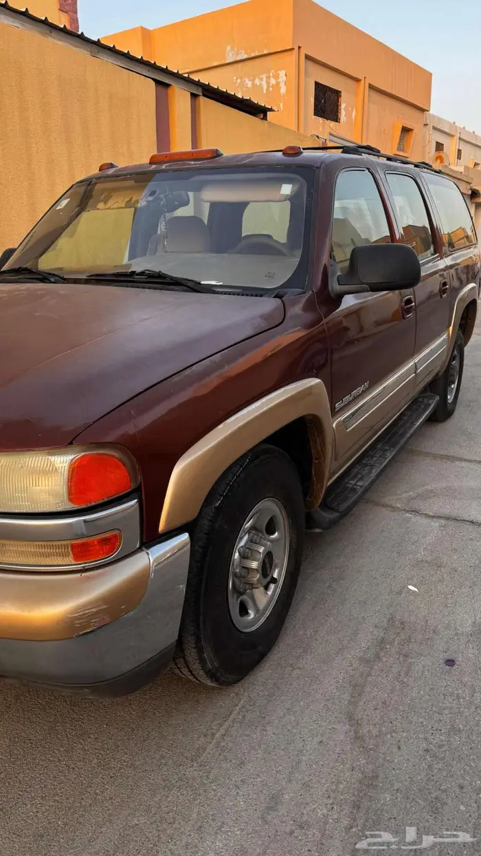 GMC سوبربان موديل 2000 5